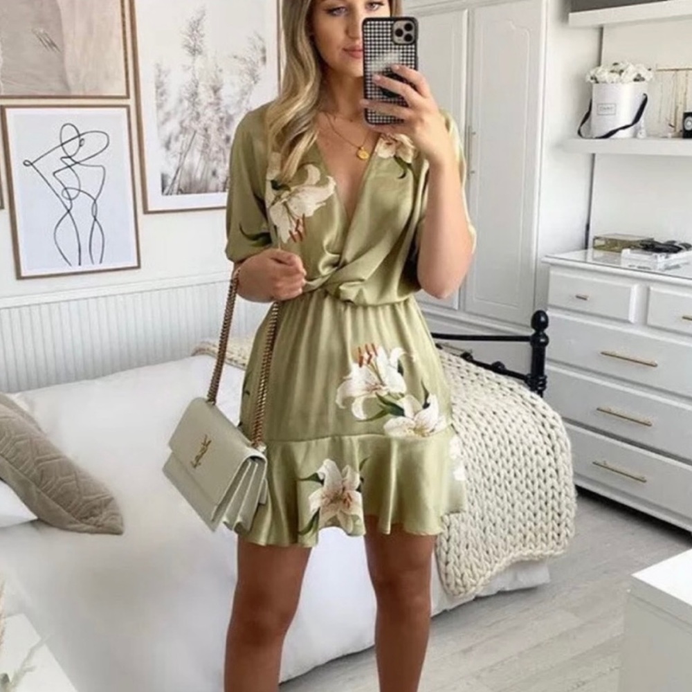 ZARA FLORAL PRINT MINI DRESS